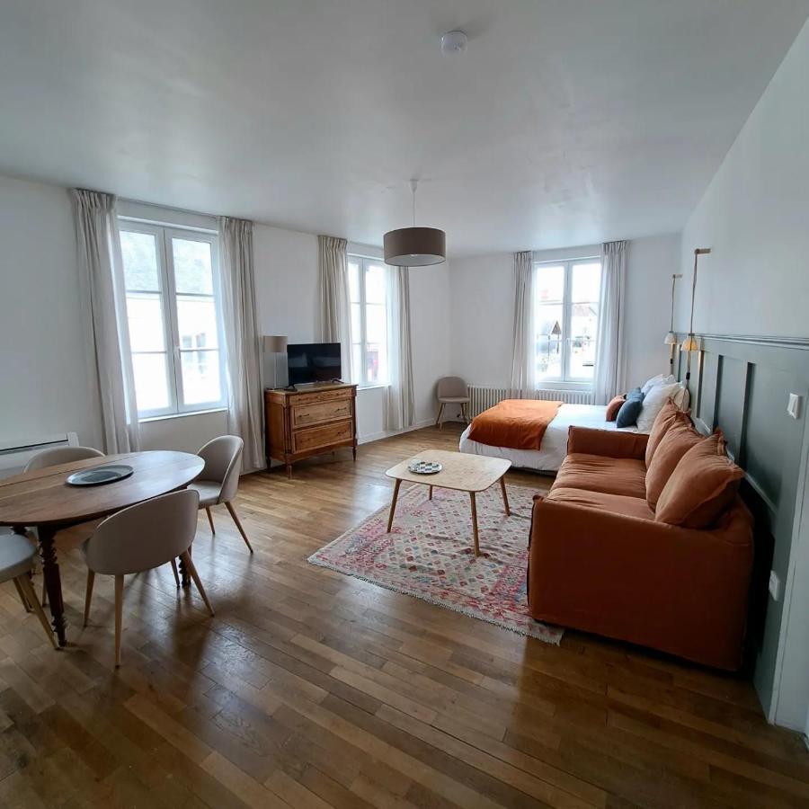 Aux Couleurs De Neuvy Hotel Eksteriør billede