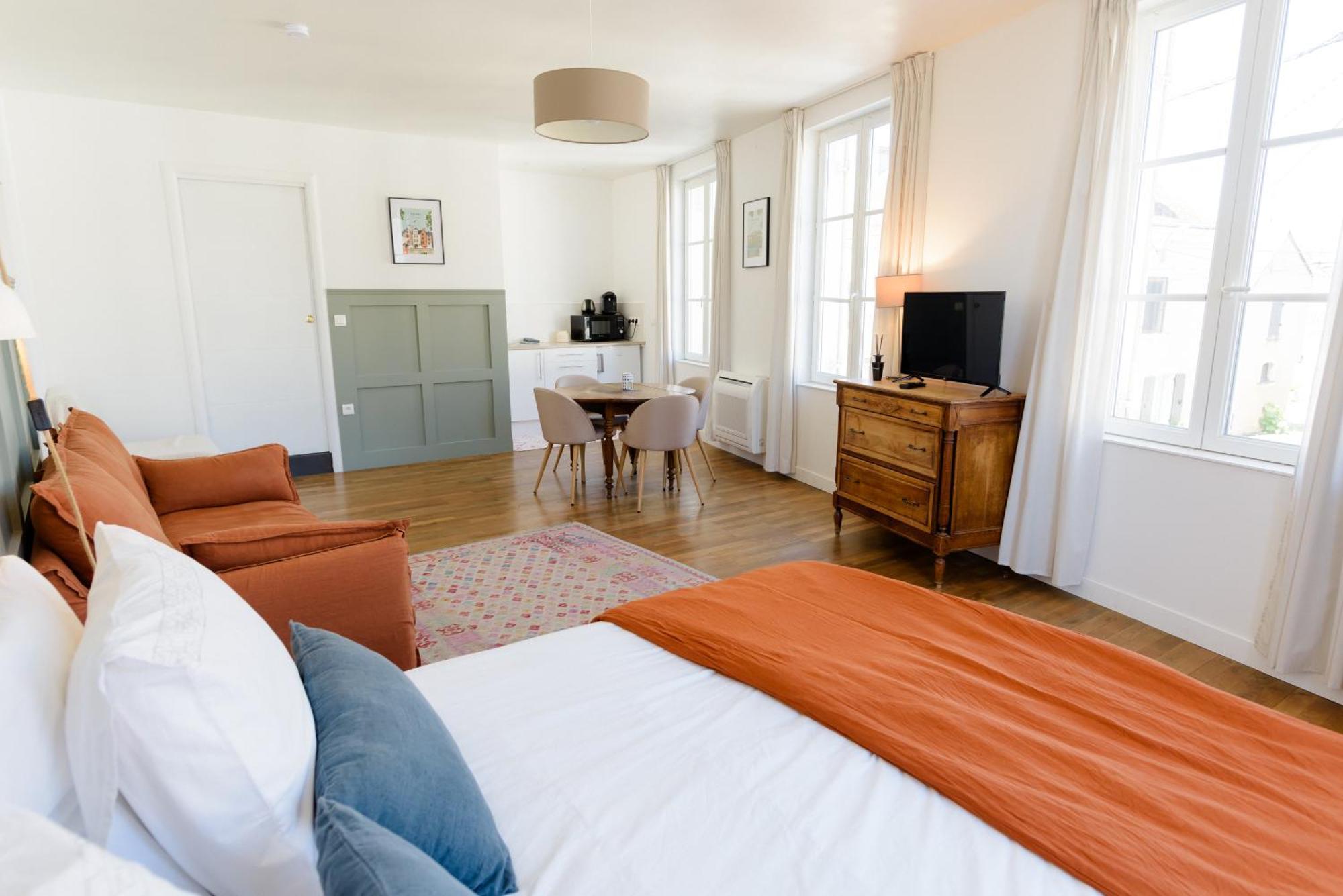 Aux Couleurs De Neuvy Hotel Eksteriør billede